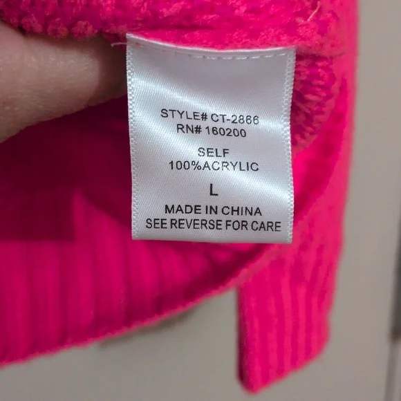 NWOT hot pink star knitted hoodie, size L - Picture 5 of 6